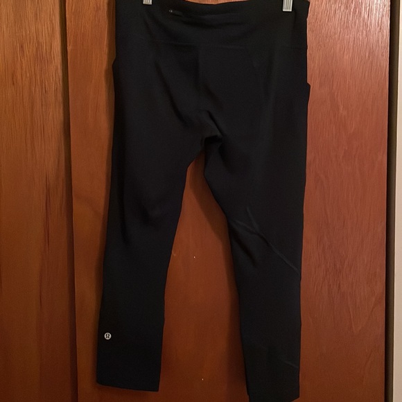 Lululemon Cropped Leggings - Picture 2 of 3